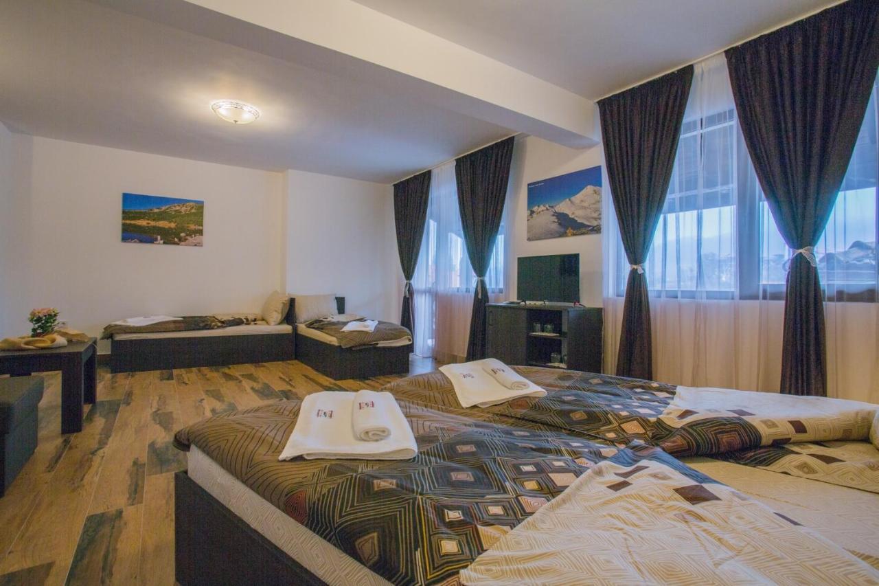 Къща За Гости Бабуч Dobrinishte Esterno foto