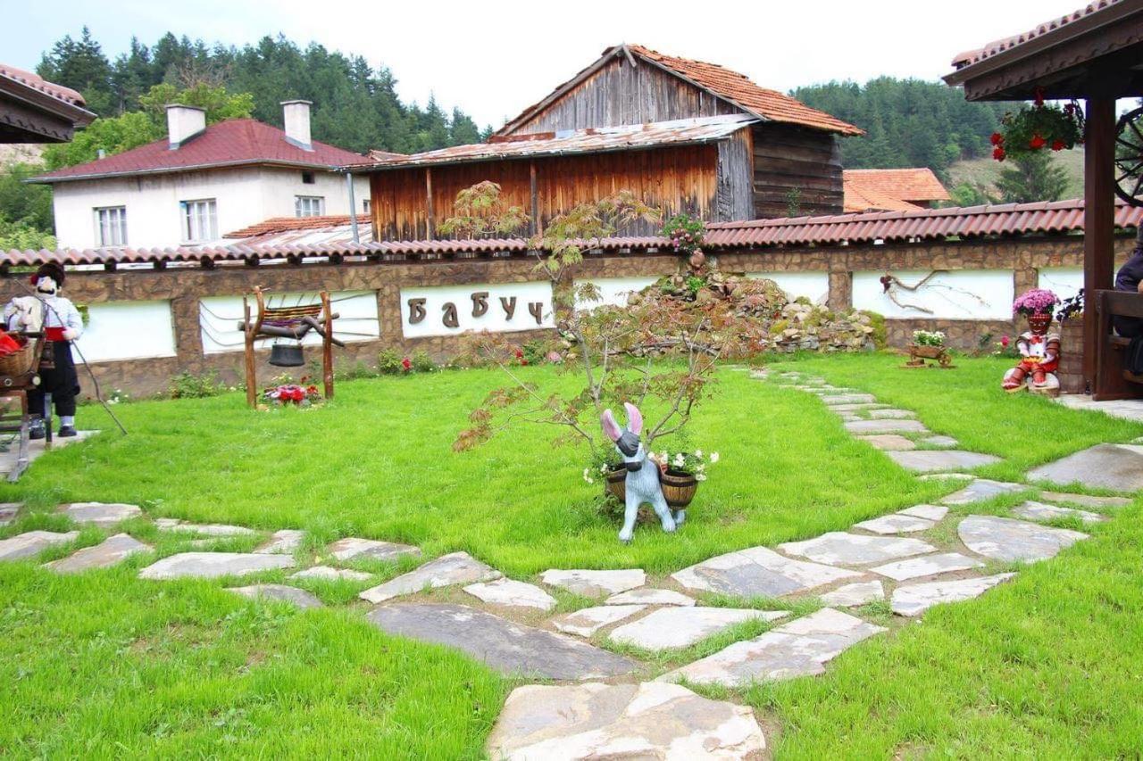 Къща За Гости Бабуч Dobrinishte Esterno foto
